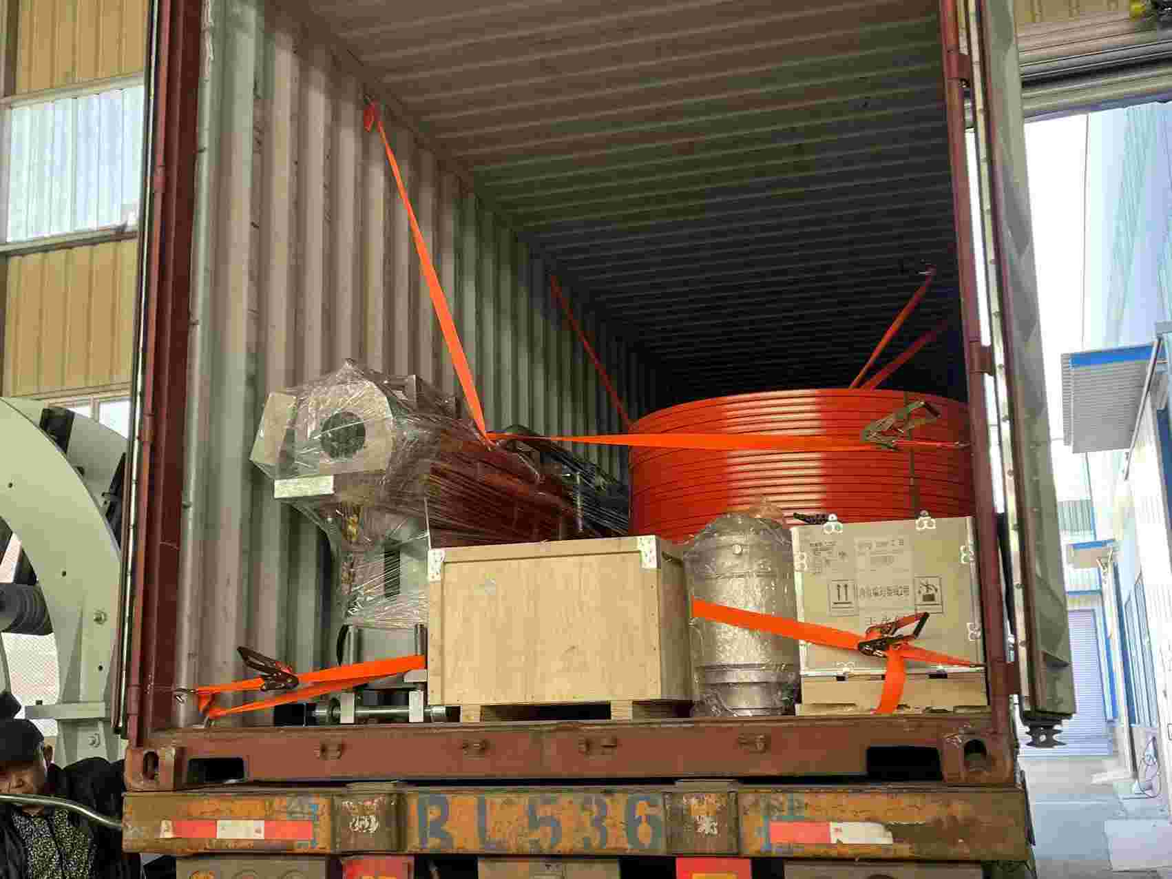 私たちの工場は中東地域に出荷する準備をしています