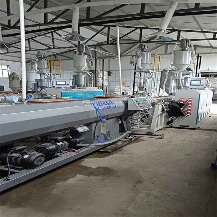 HDPEパイプ製造機